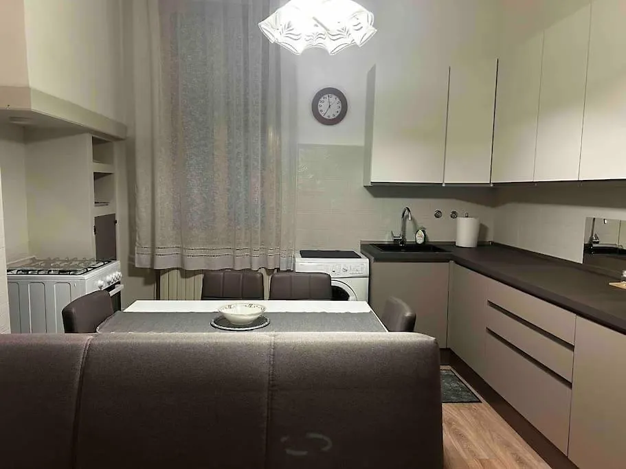 Mirella Apt, 2Min Train Station Mestre 0*,