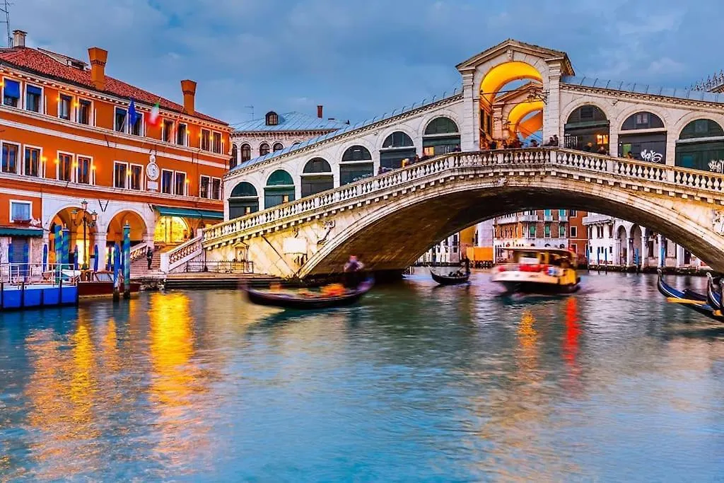 Mirella Apt, 2Min Train Station location